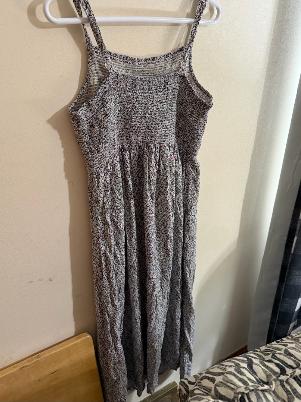 Old Navy Size Large Smocked Maxi Sundress in Gray Floral